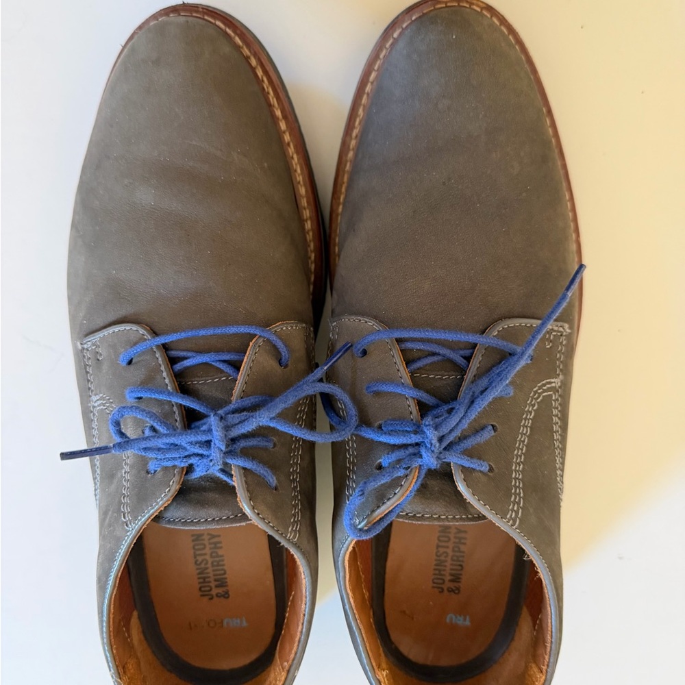 Johnston & Murphy Gray Leather Oxfords with Blue Laces